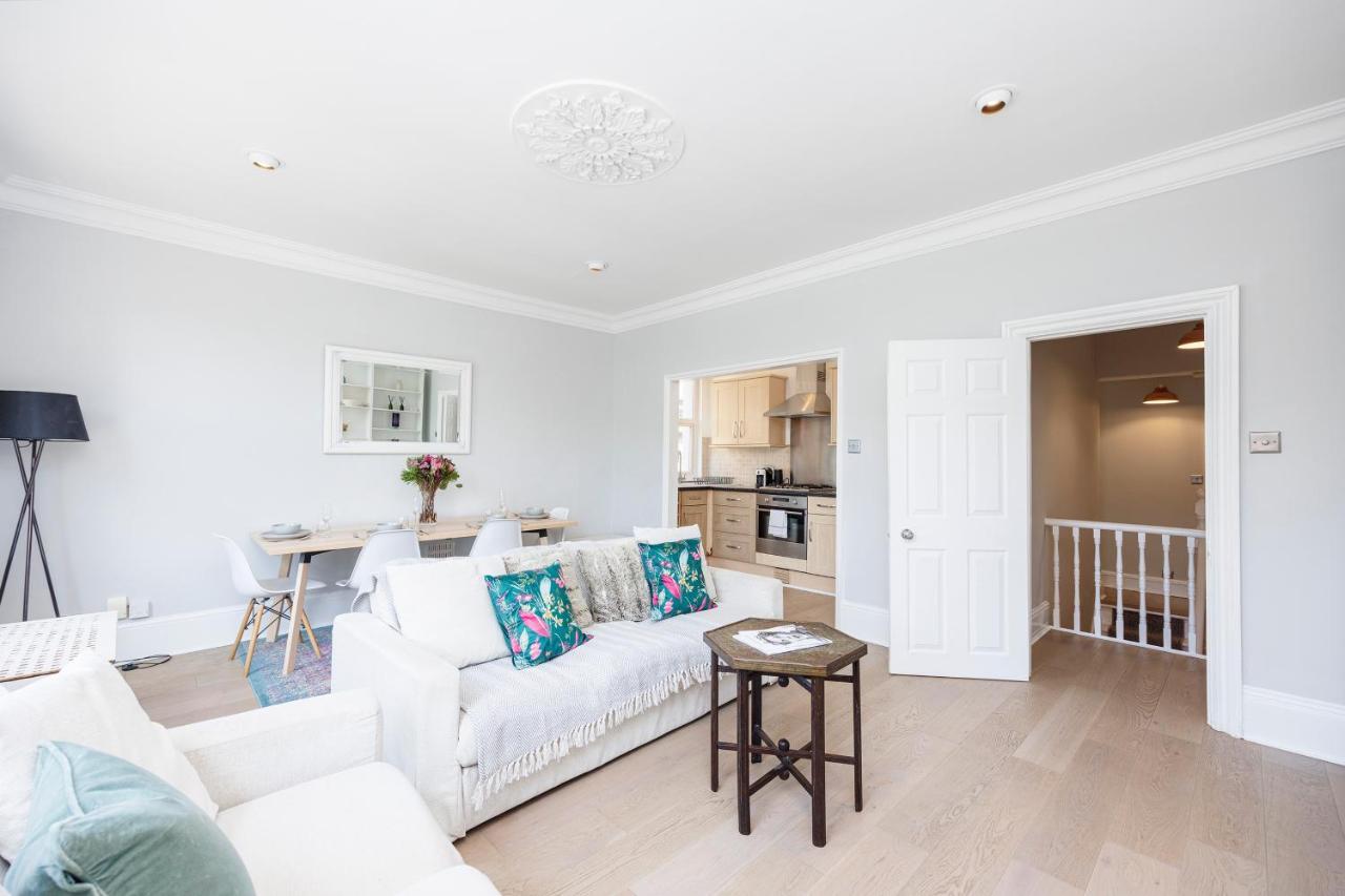 Welcomestay Colliers Wood Two Bed Apartment - Home Away From Home Londres Exterior foto